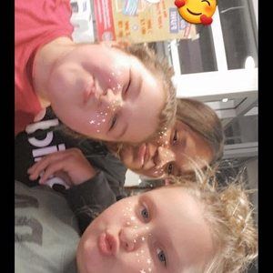 Meet your Posher, Kylee